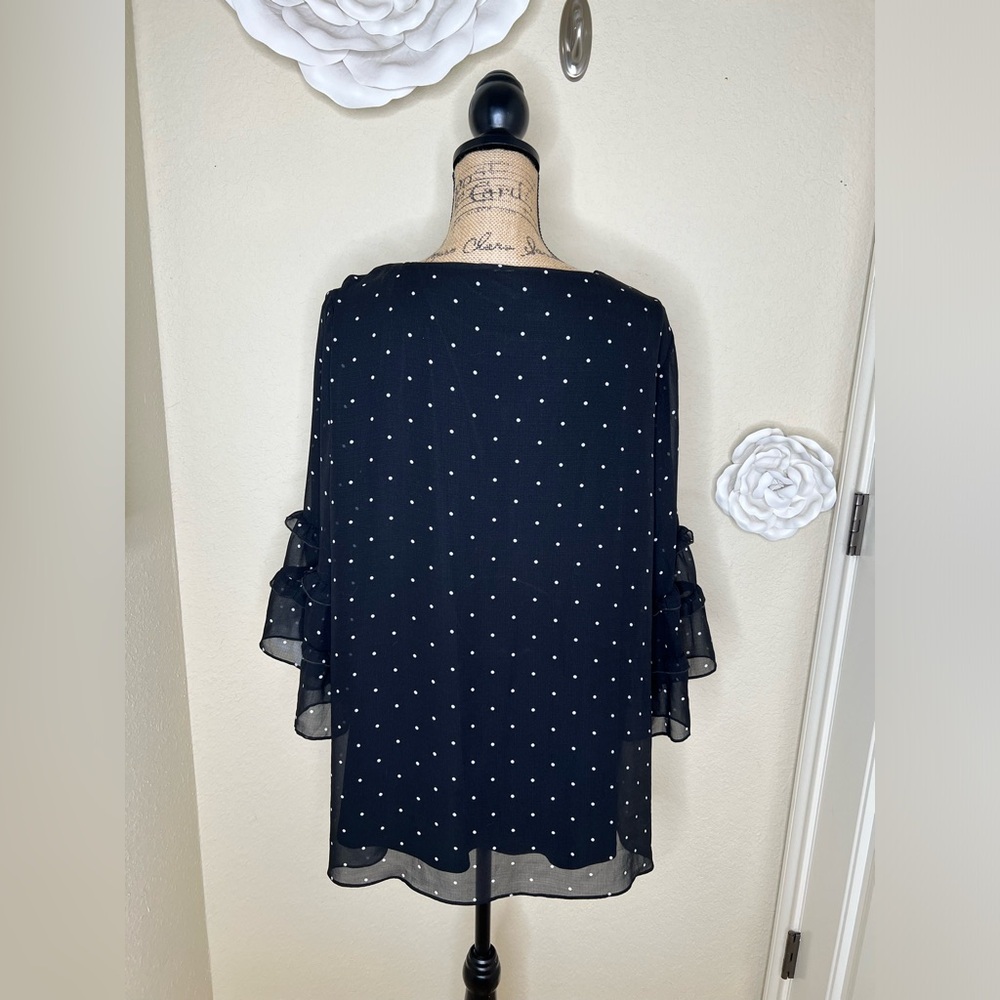 NTM: Torrid Crinkled Textured Chiffon Black & White Sheer Overlay Blouse Size 2X - Picture 10 of 16